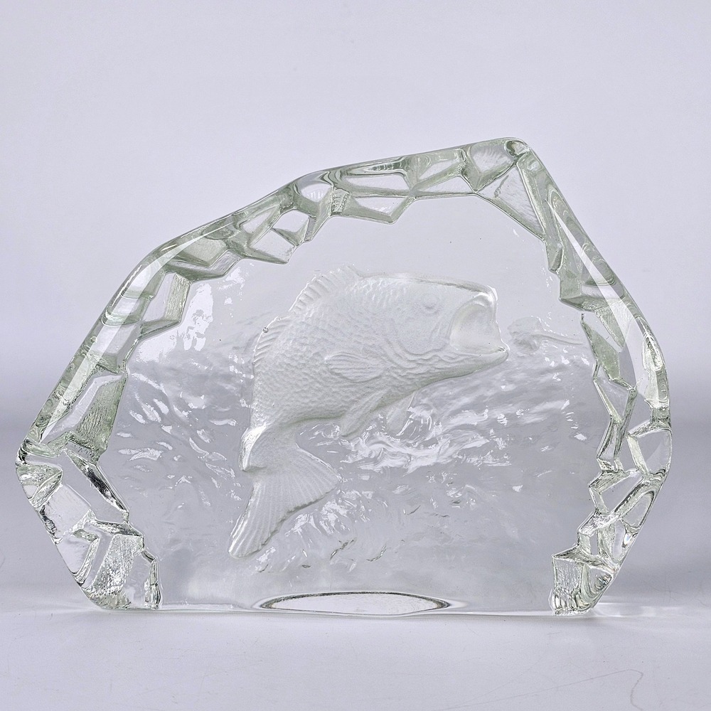 Mats Jonasson Maleras Swedish Crystal Bass Fish Paperweight Art Glass Sculpture